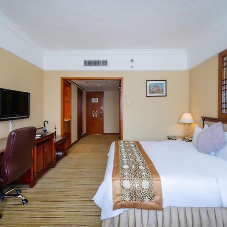 Sunshine Holiday Hotel Fuzhou Фучжоу Екстериор снимка