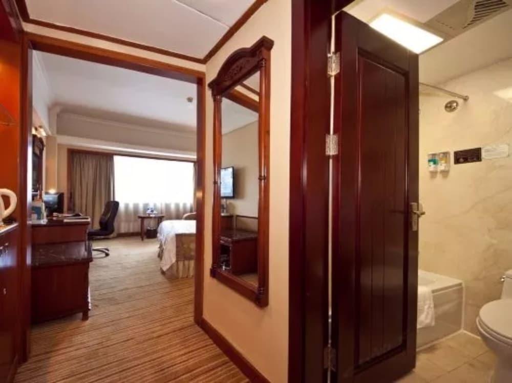 Sunshine Holiday Hotel Fuzhou Фучжоу Екстериор снимка