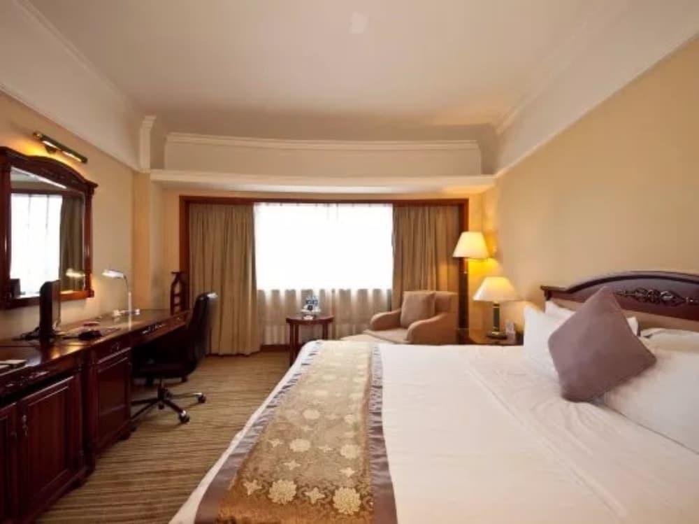 Sunshine Holiday Hotel Fuzhou Фучжоу Екстериор снимка