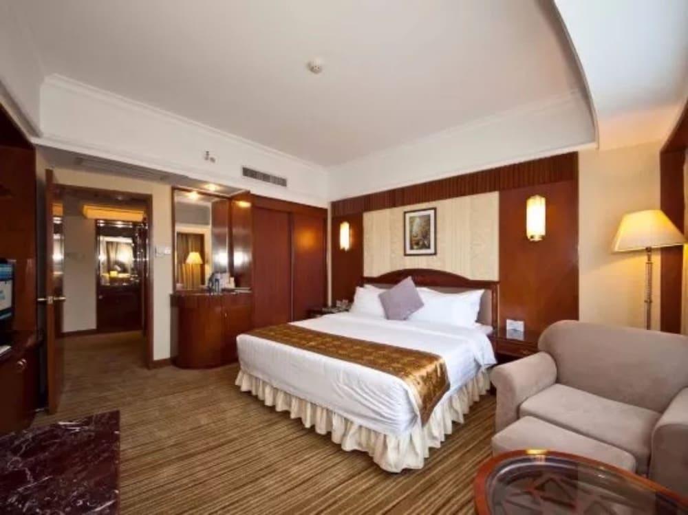 Sunshine Holiday Hotel Fuzhou Фучжоу Екстериор снимка