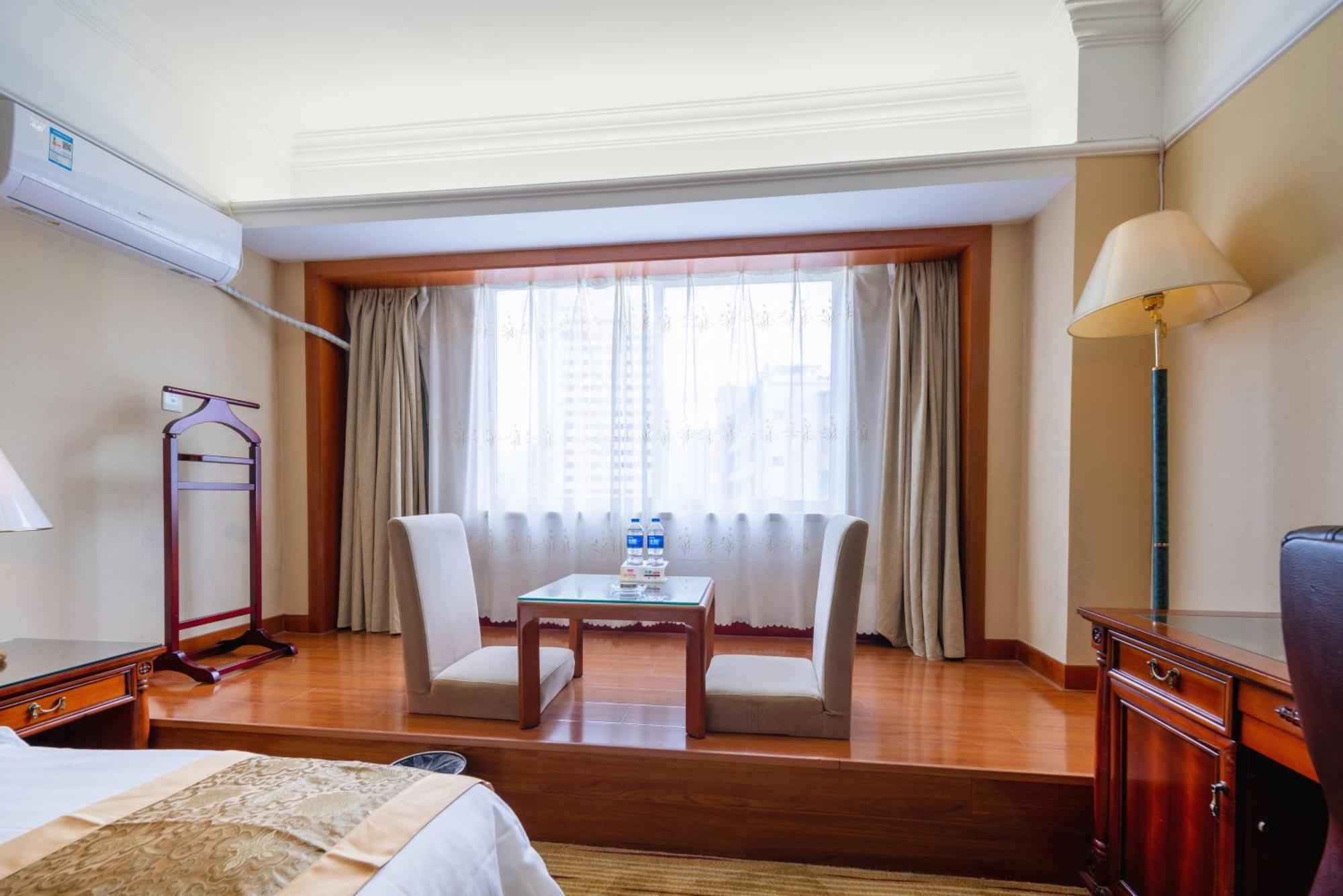 Sunshine Holiday Hotel Fuzhou Фучжоу Екстериор снимка