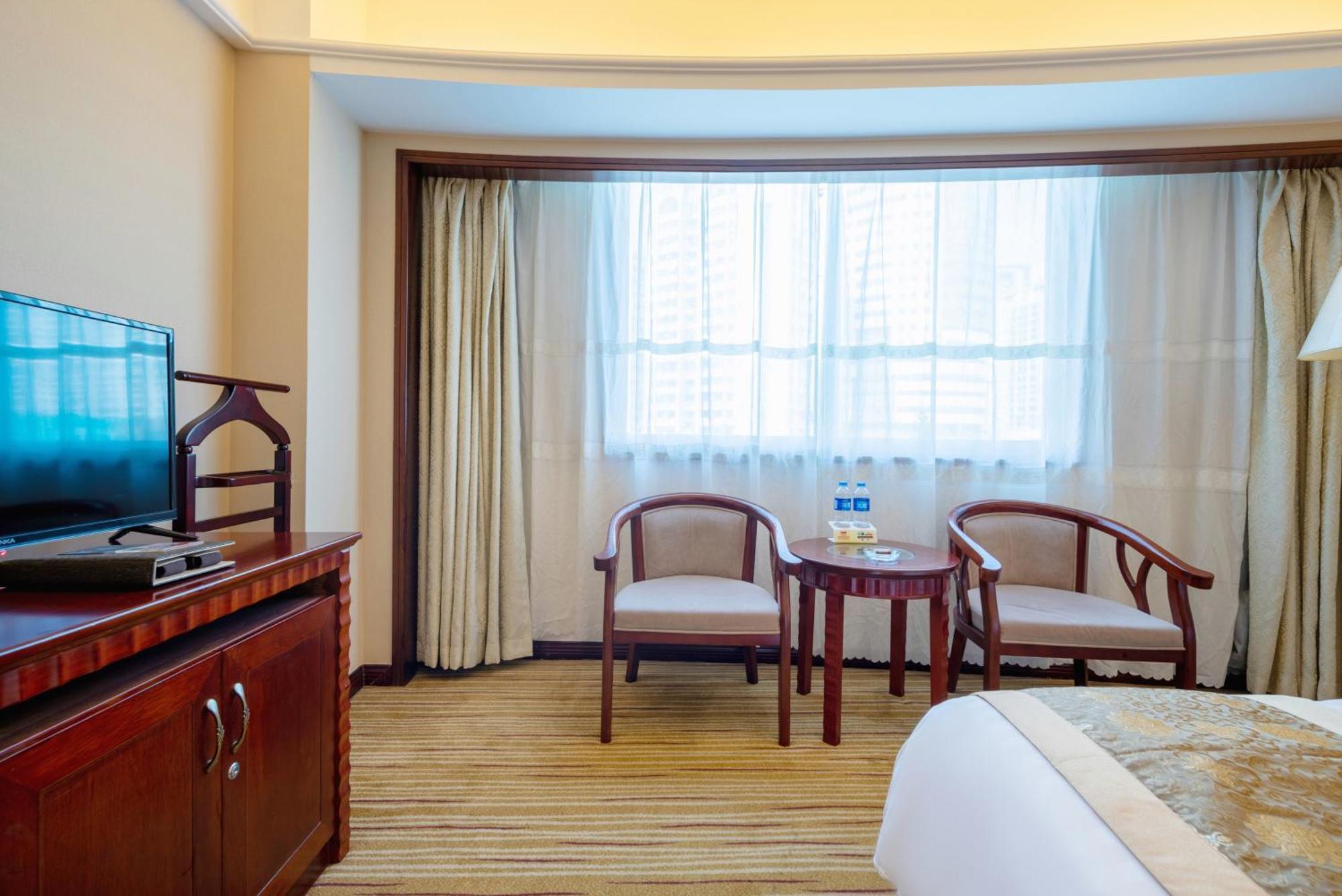 Sunshine Holiday Hotel Fuzhou Фучжоу Екстериор снимка