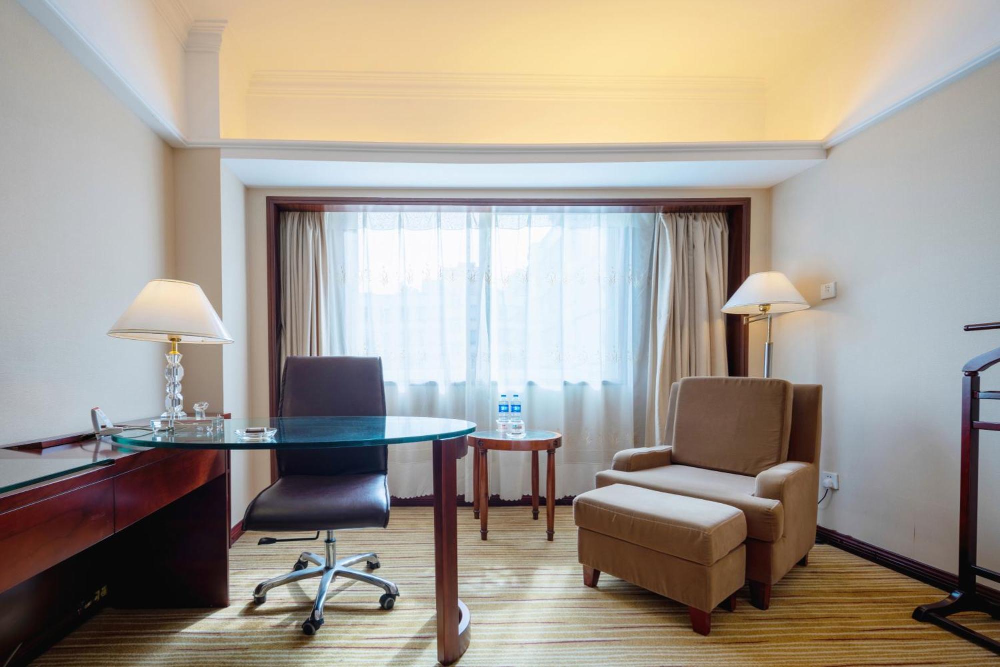 Sunshine Holiday Hotel Fuzhou Фучжоу Екстериор снимка