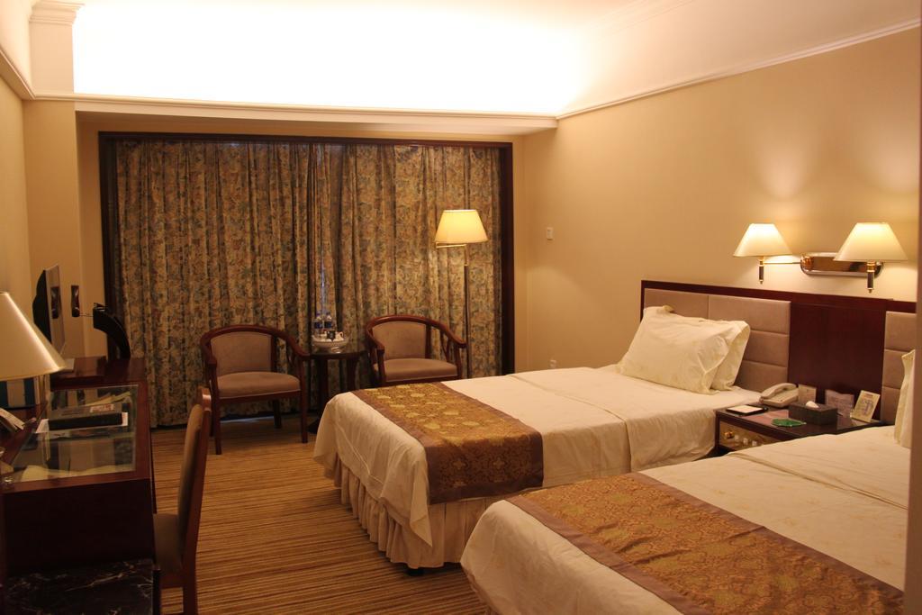 Sunshine Holiday Hotel Fuzhou Фучжоу Екстериор снимка