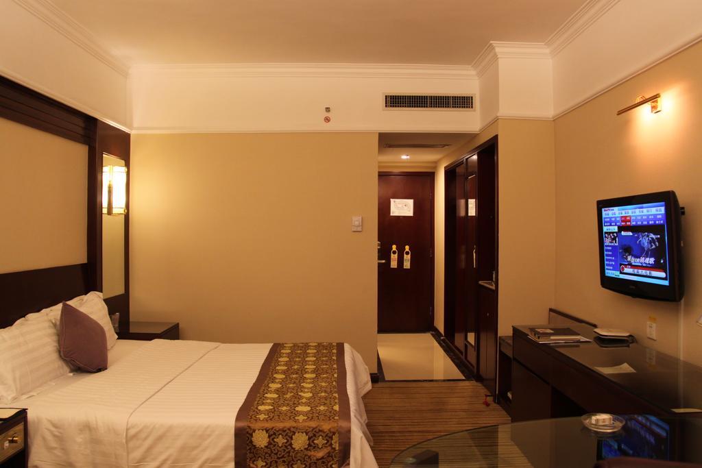 Sunshine Holiday Hotel Fuzhou Фучжоу Екстериор снимка